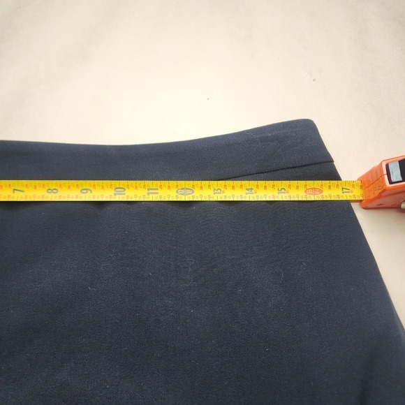 Elevenses Anthropologie Black Pleated Drop Waist Scalloped Skirt Size 10 Goth - Picture 7 of 7